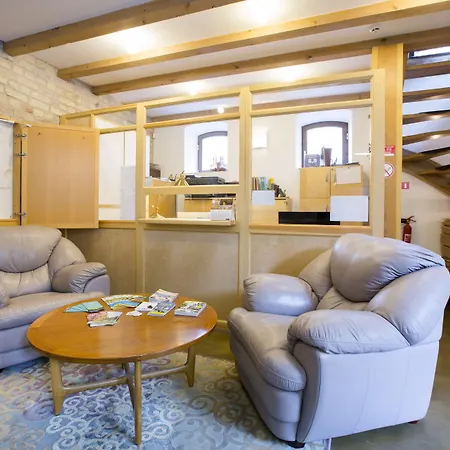 Amalienhof Hostel *